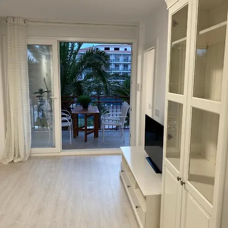 Daire Apartamento Salou *